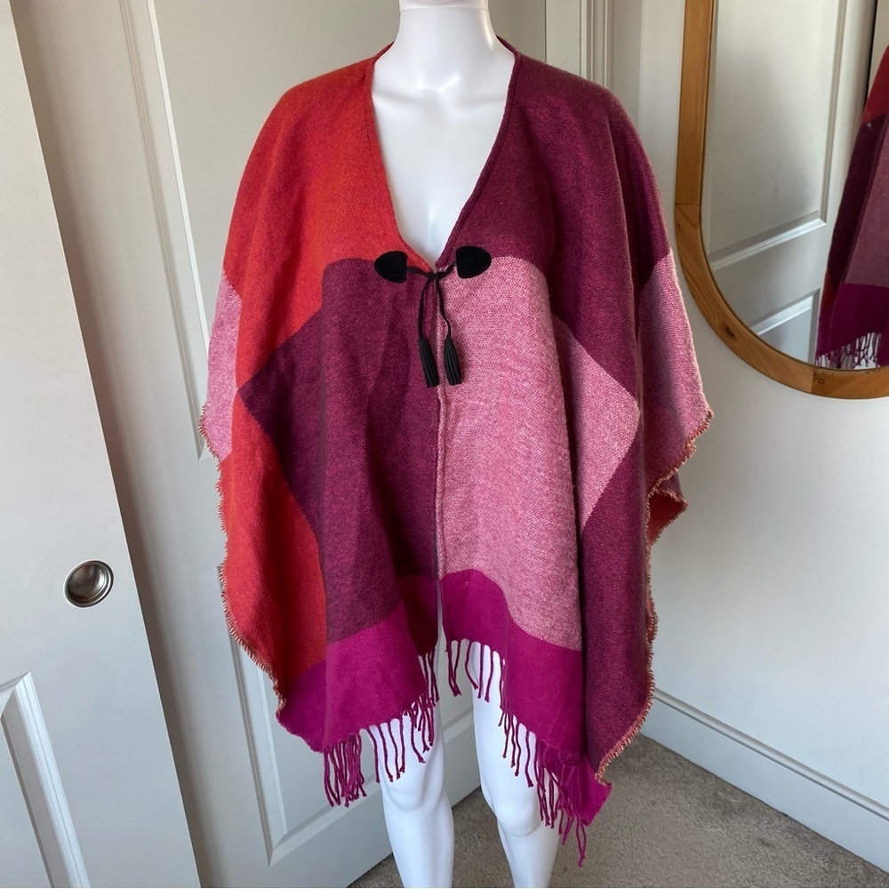 Echo Graphic Ruana, One Size - Picture 3 of 6